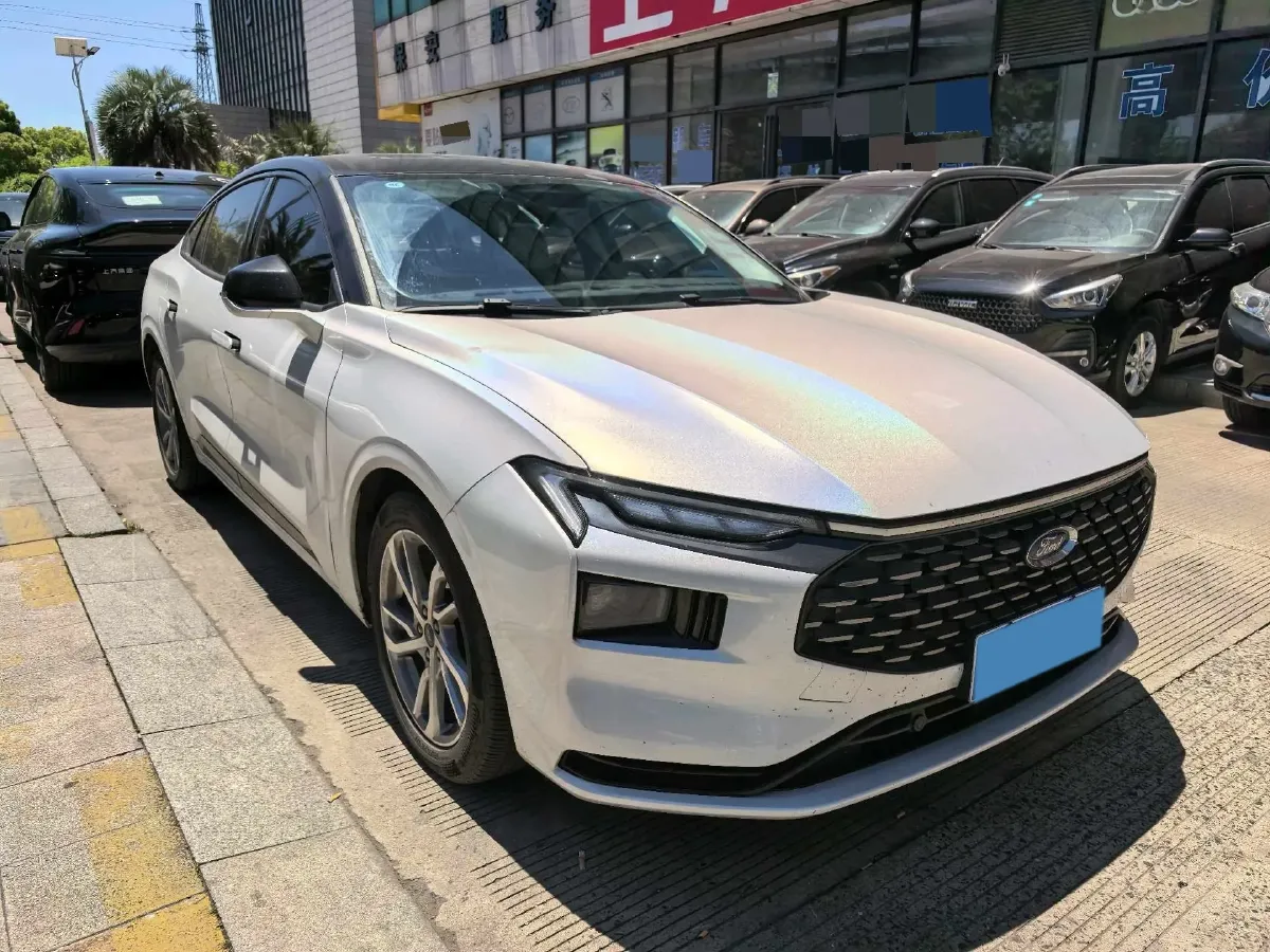 2022 Ford Mondeo 2.0T 238HP L4 8AT,autocango,china used car exporter,china ev exporter,chinese used car exporter,chinese used ev exporter