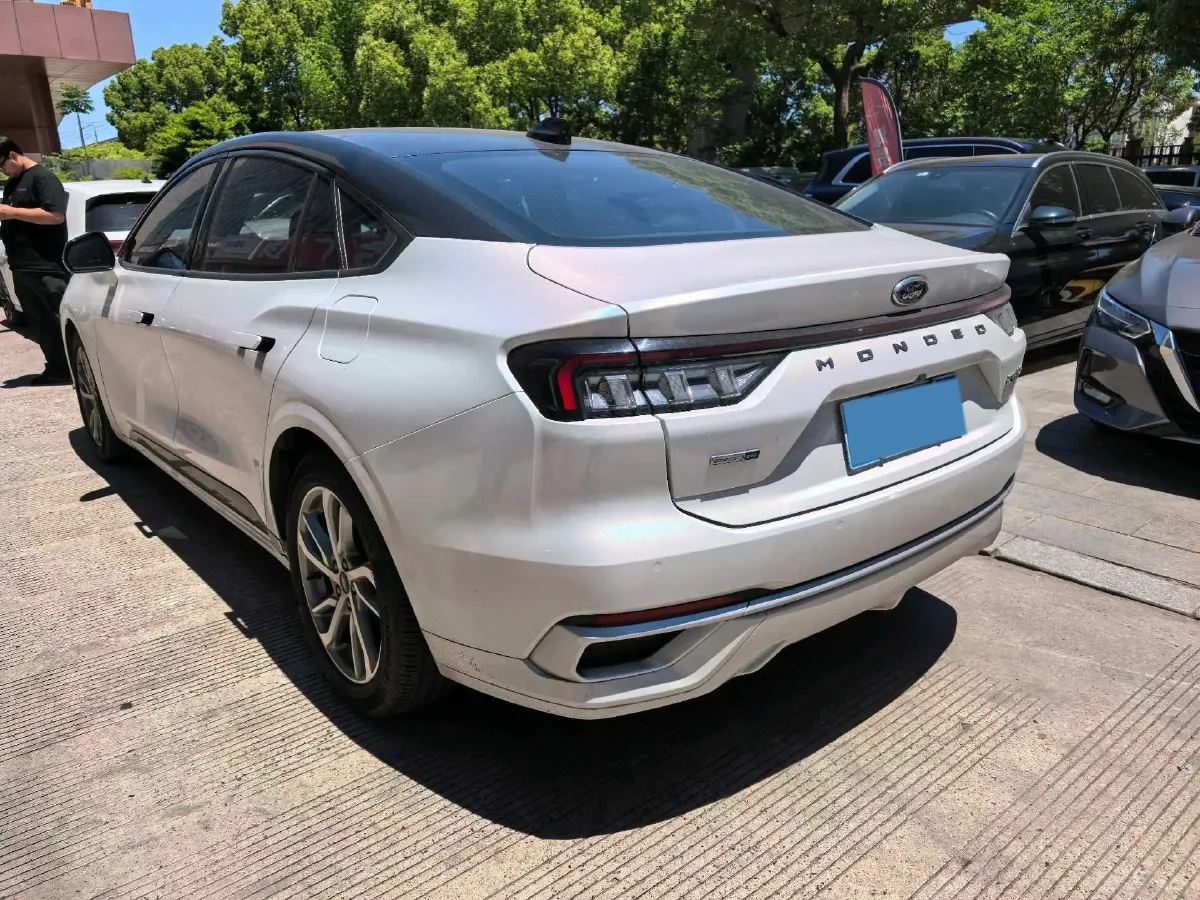 2022 Ford Mondeo 2.0T 238HP L4 8AT,autocango,china used car exporter,china ev exporter,chinese used car exporter,chinese used ev exporter