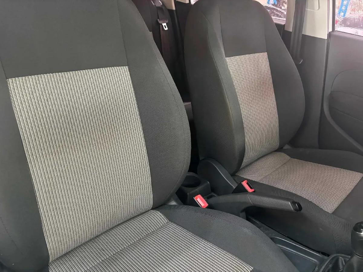 2016 Volkswagen Polo 1.4L 90HP L4 5MT,autocango,china used car exporter,china ev exporter,chinese used car exporter,chinese used ev exporter