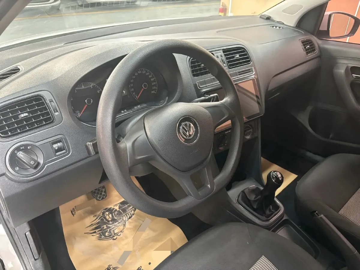 2016 Volkswagen Polo 1.4L 90HP L4 5MT,autocango,china used car exporter,china ev exporter,chinese used car exporter,chinese used ev exporter