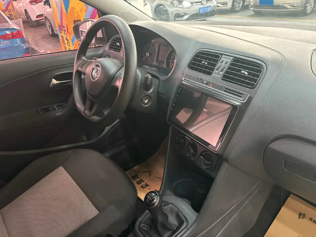 2016 Volkswagen Polo 1.4L 90HP L4 5MT,autocango,china used car exporter,china ev exporter,chinese used car exporter,chinese used ev exporter