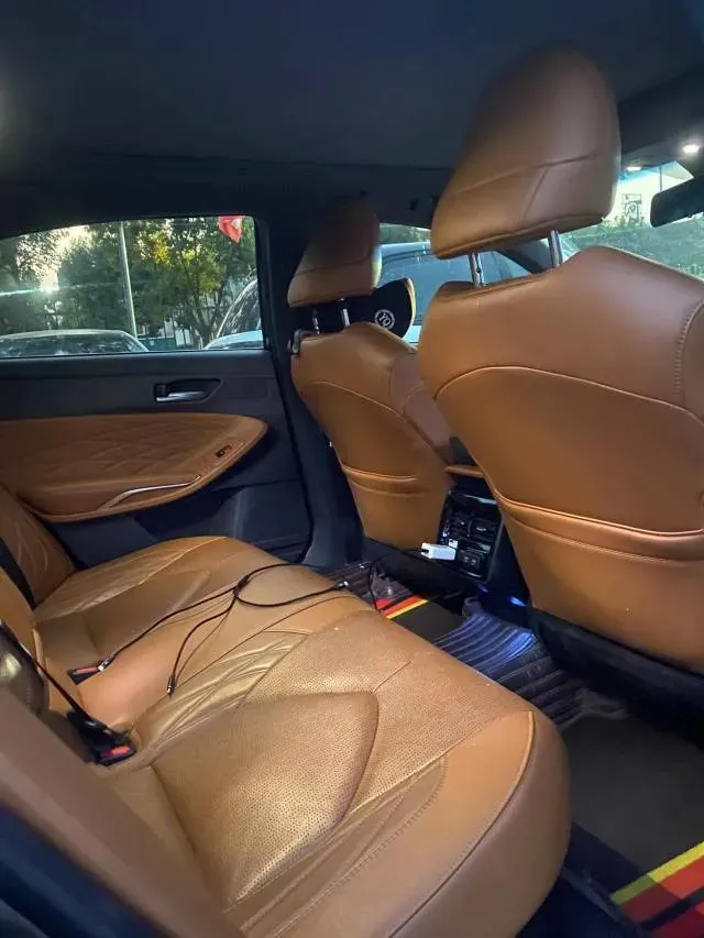 2019 Toyota Avalon 2.5L 178HP L4 E-CVT Hybrid,autocango,china used car exporter,china ev exporter,chinese used car exporter,chinese used ev exporter