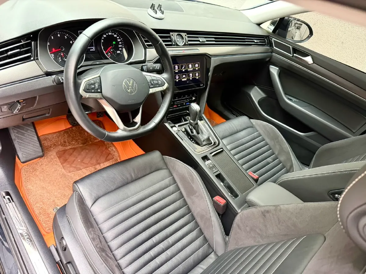 2020 Volkswagen Magotan 2.0T 186HP L4 7DCT,autocango,china used car exporter,china ev exporter,chinese used car exporter,chinese used ev exporter