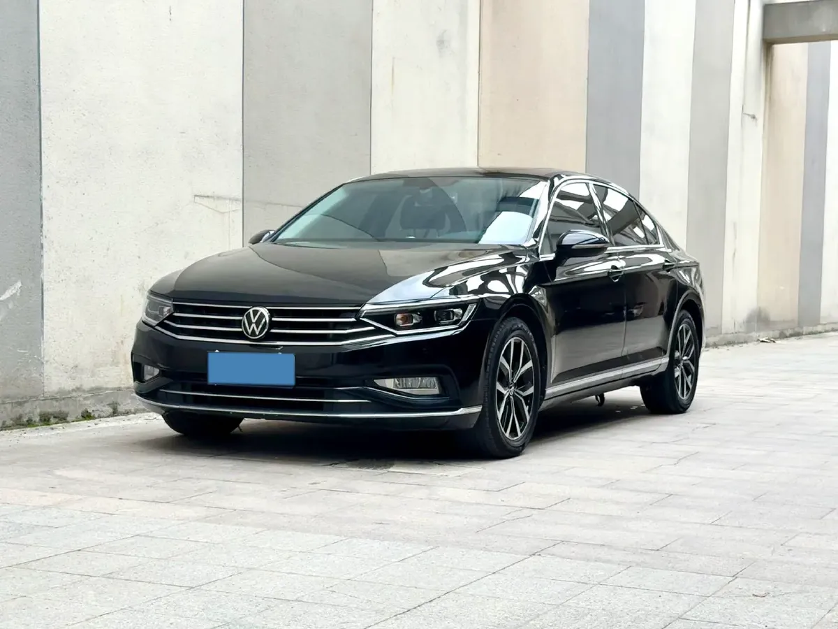 2020 Volkswagen Magotan 2.0T 186HP L4 7DCT,autocango,china used car exporter,china ev exporter,chinese used car exporter,chinese used ev exporter