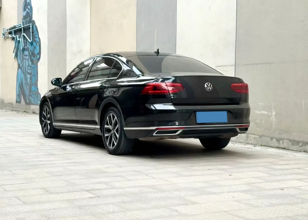 2020 Volkswagen Magotan 2.0T 186HP L4 7DCT,autocango,china used car exporter,china ev exporter,chinese used car exporter,chinese used ev exporter