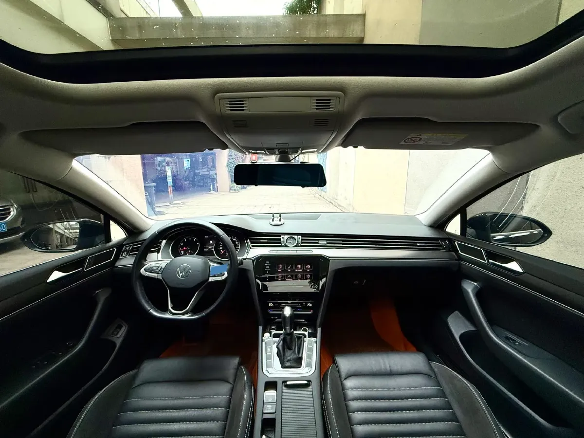 2020 Volkswagen Magotan 2.0T 186HP L4 7DCT,autocango,china used car exporter,china ev exporter,chinese used car exporter,chinese used ev exporter