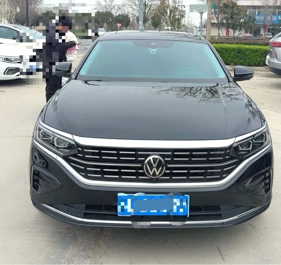 2024 Volkswagen Passat 2.0T 220HP L4 7DCT,autocango,china used car exporter,china ev exporter,chinese used car exporter,chinese used ev exporter