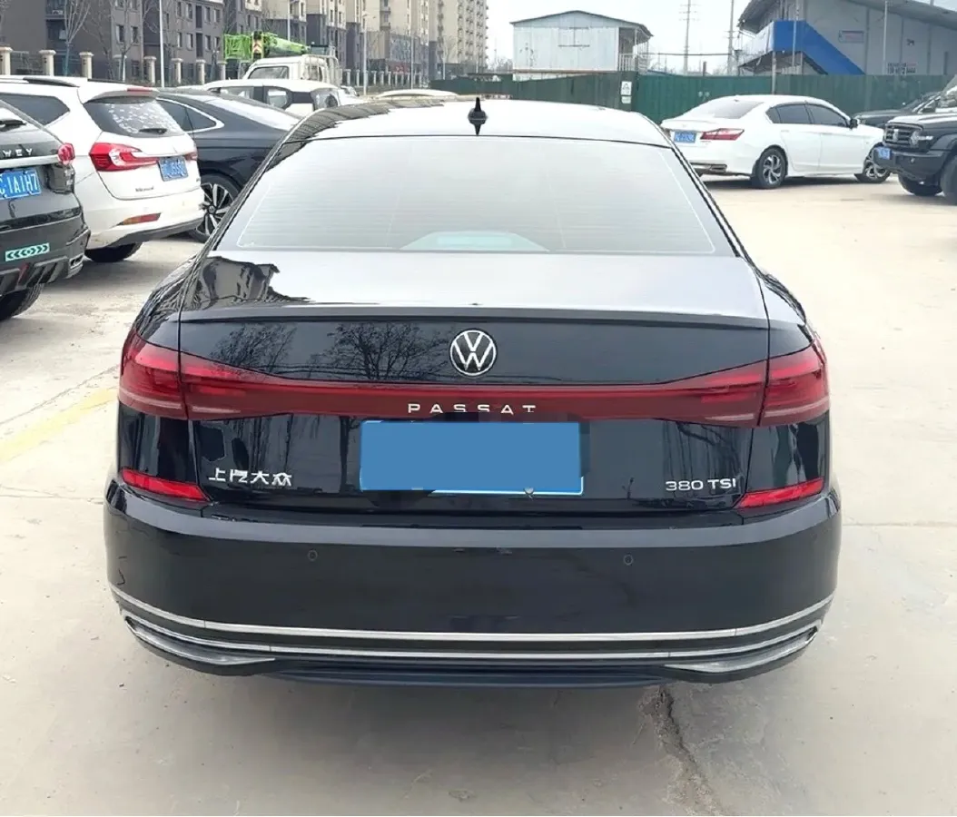2024 Volkswagen Passat 2.0T 220HP L4 7DCT,autocango,china used car exporter,china ev exporter,chinese used car exporter,chinese used ev exporter