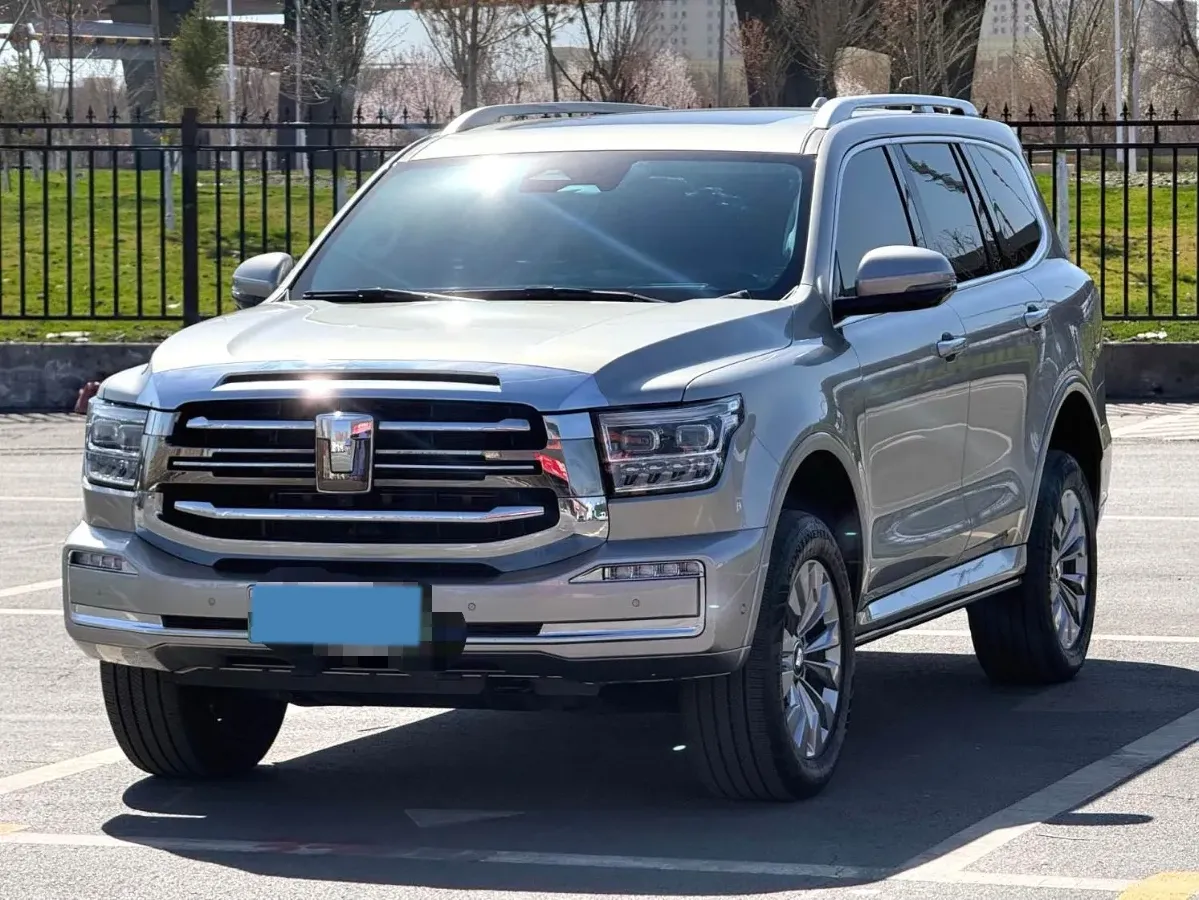 2024 Tank 500 2.0T 252HP L4 9AT PHEV 37.1/36.7KWH,autocango,china used car exporter,china ev exporter,chinese used car exporter,chinese used ev exporter