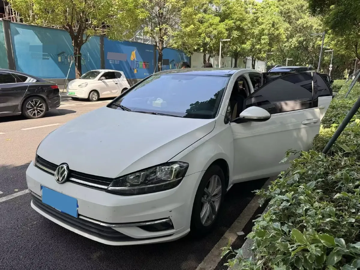 2018 Volkswagen Golf 1.6L 110HP L4 6AT,autocango,china used car exporter,china ev exporter,chinese used car exporter,chinese used ev exporter