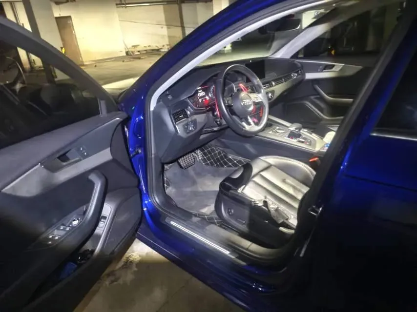 2019 Audi A4L 2.0T 190HP L4 7DCT,autocango,china used car exporter,china ev exporter,chinese used car exporter,chinese used ev exporter