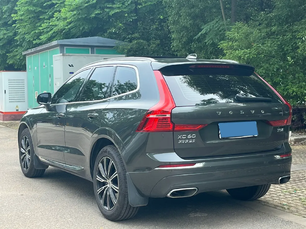 2020 Volvo XC60 2.0T 254HP L4 8AT,autocango,china used car exporter,china ev exporter,chinese used car exporter,chinese used ev exporter
