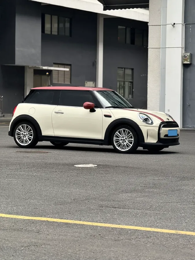 2022 MINI MINI 1.5T 136HP L3 7DCT,autocango,china used car exporter,china ev exporter,chinese used car exporter,chinese used ev exporter