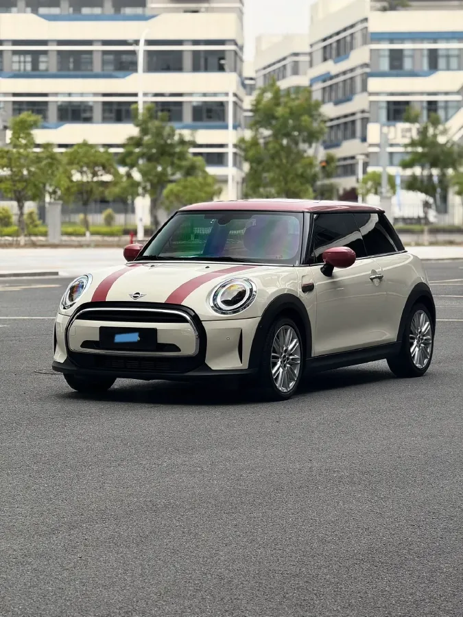 2022 MINI MINI 1.5T 136HP L3 7DCT,autocango,china used car exporter,china ev exporter,chinese used car exporter,chinese used ev exporter