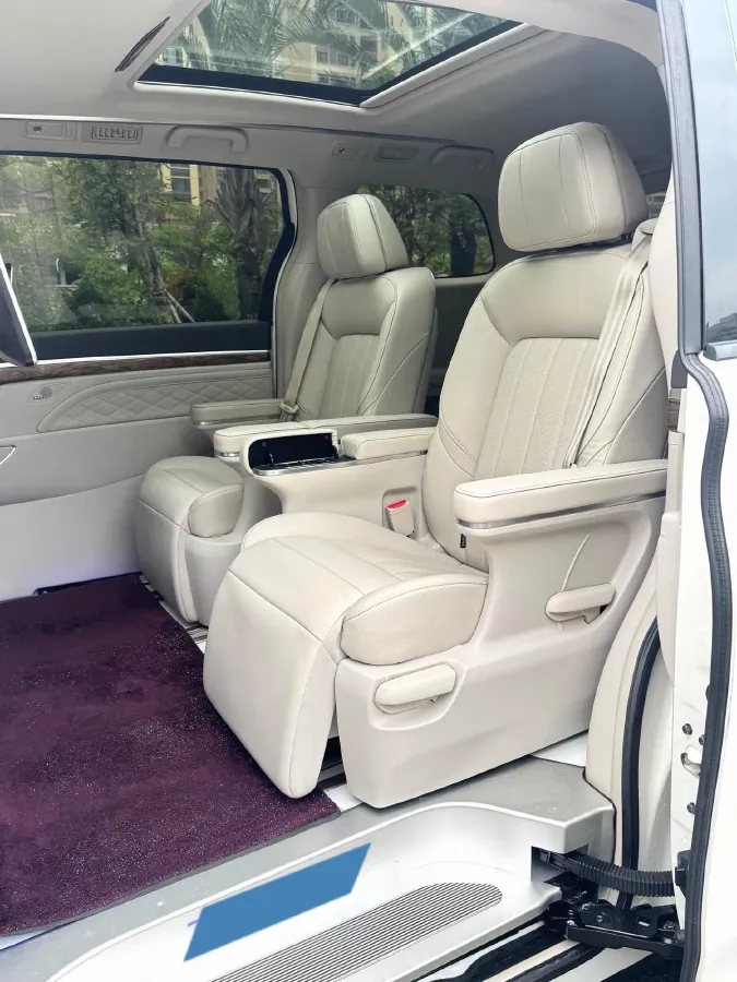 2020 GAC Trumpchi M8 2.0T 252HP L4 8AT,autocango,china used car exporter,china ev exporter,chinese used car exporter,chinese used ev exporter