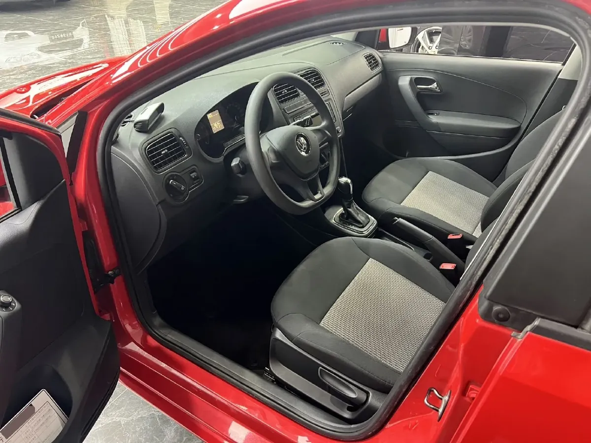 2016 Volkswagen Polo 1.4L 90HP L4 6AT,autocango,china used car exporter,china ev exporter,chinese used car exporter,chinese used ev exporter