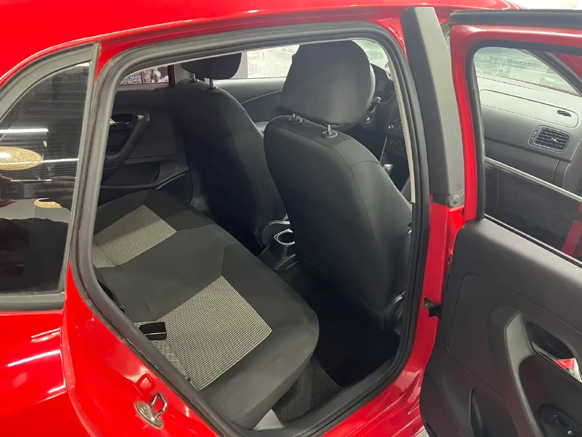 2016 Volkswagen Polo 1.4L 90HP L4 6AT,autocango,china used car exporter,china ev exporter,chinese used car exporter,chinese used ev exporter