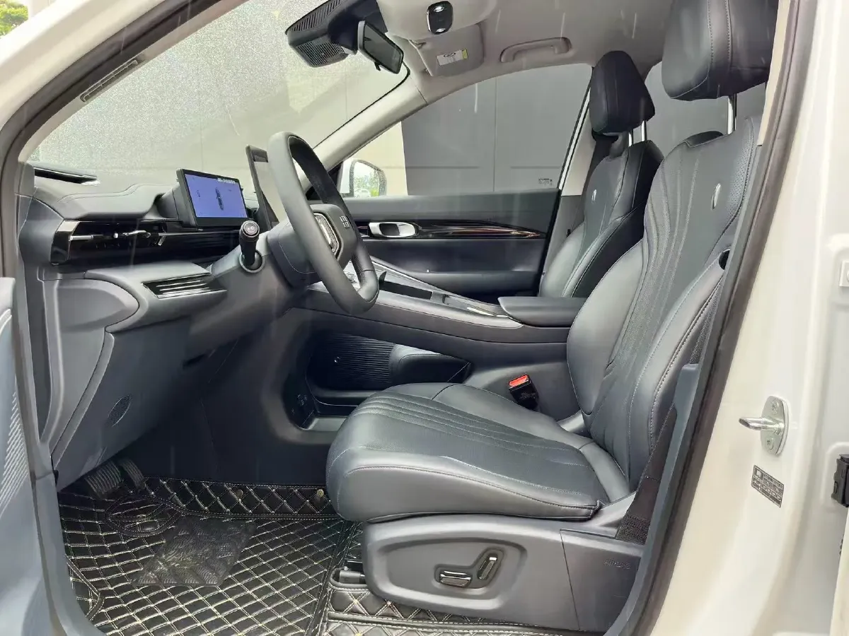 2024 LanDian E5 1.5L 110HP L4 E-CVT PHEV 17.52KWH,autocango,china used car exporter,china ev exporter,chinese used car exporter,chinese used ev exporter