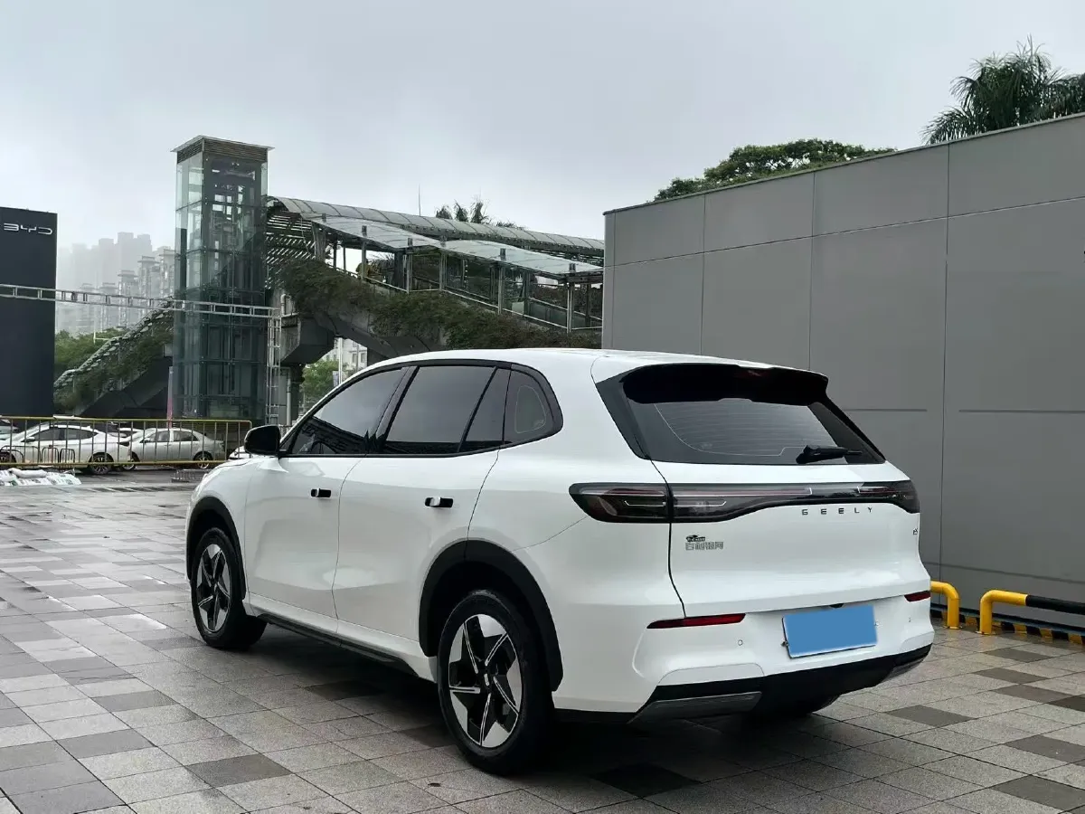 2024 LanDian E5 1.5L 110HP L4 E-CVT PHEV 17.52KWH,autocango,china used car exporter,china ev exporter,chinese used car exporter,chinese used ev exporter