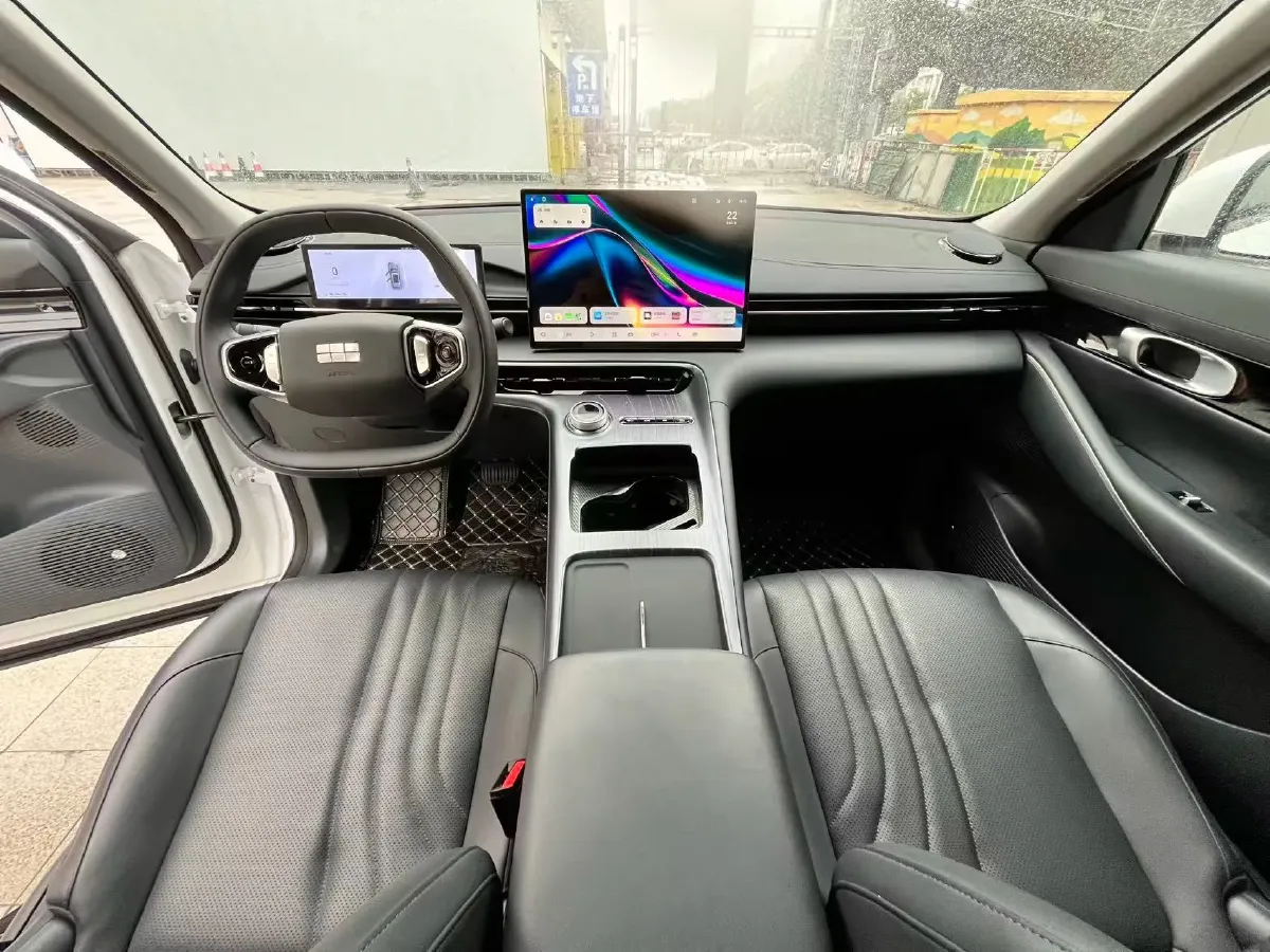 2024 LanDian E5 1.5L 110HP L4 E-CVT PHEV 17.52KWH,autocango,china used car exporter,china ev exporter,chinese used car exporter,chinese used ev exporter