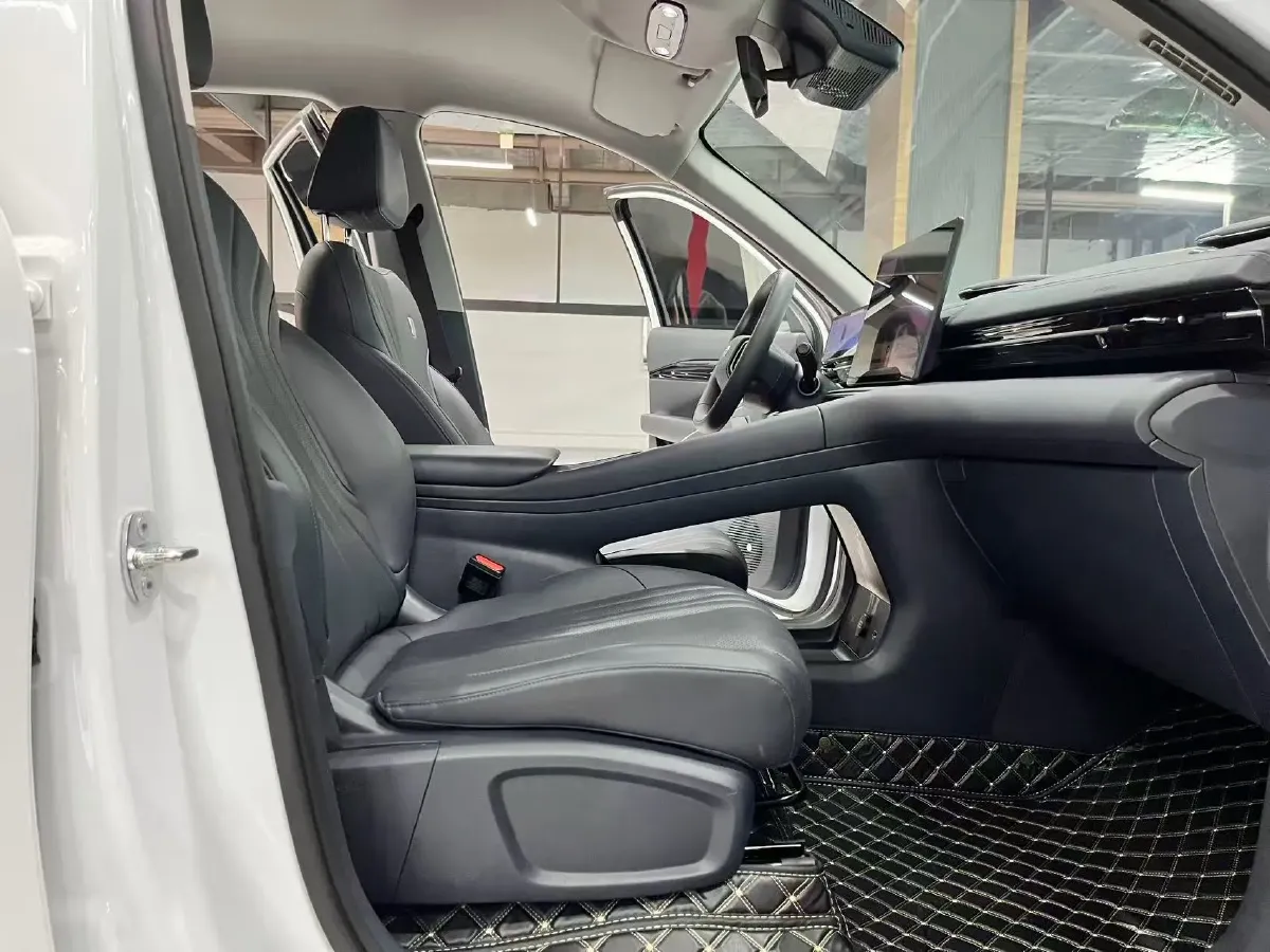 2024 LanDian E5 1.5L 110HP L4 E-CVT PHEV 17.52KWH,autocango,china used car exporter,china ev exporter,chinese used car exporter,chinese used ev exporter