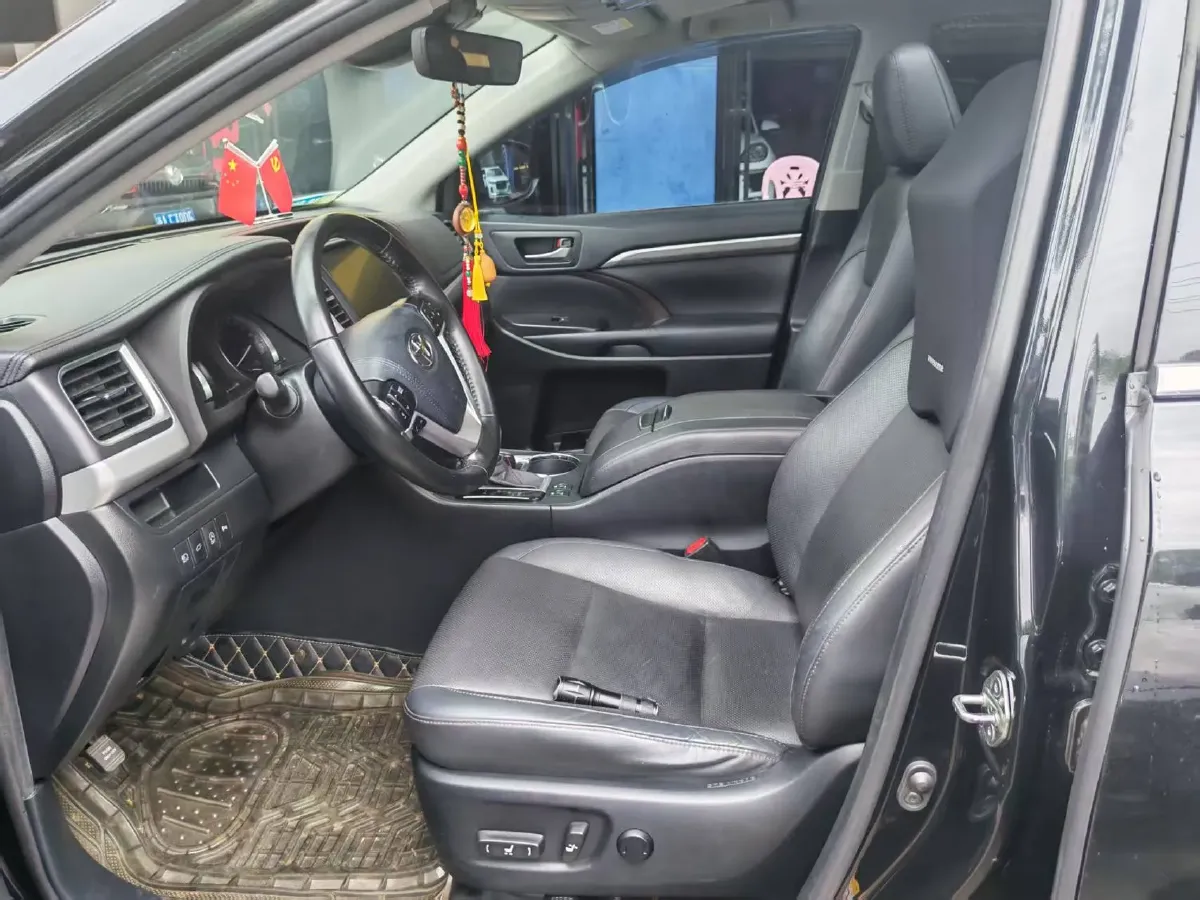 2021 Toyota Highlander 2.0T 220HP L4 6AT,autocango,china used car exporter,china ev exporter,chinese used car exporter,chinese used ev exporter