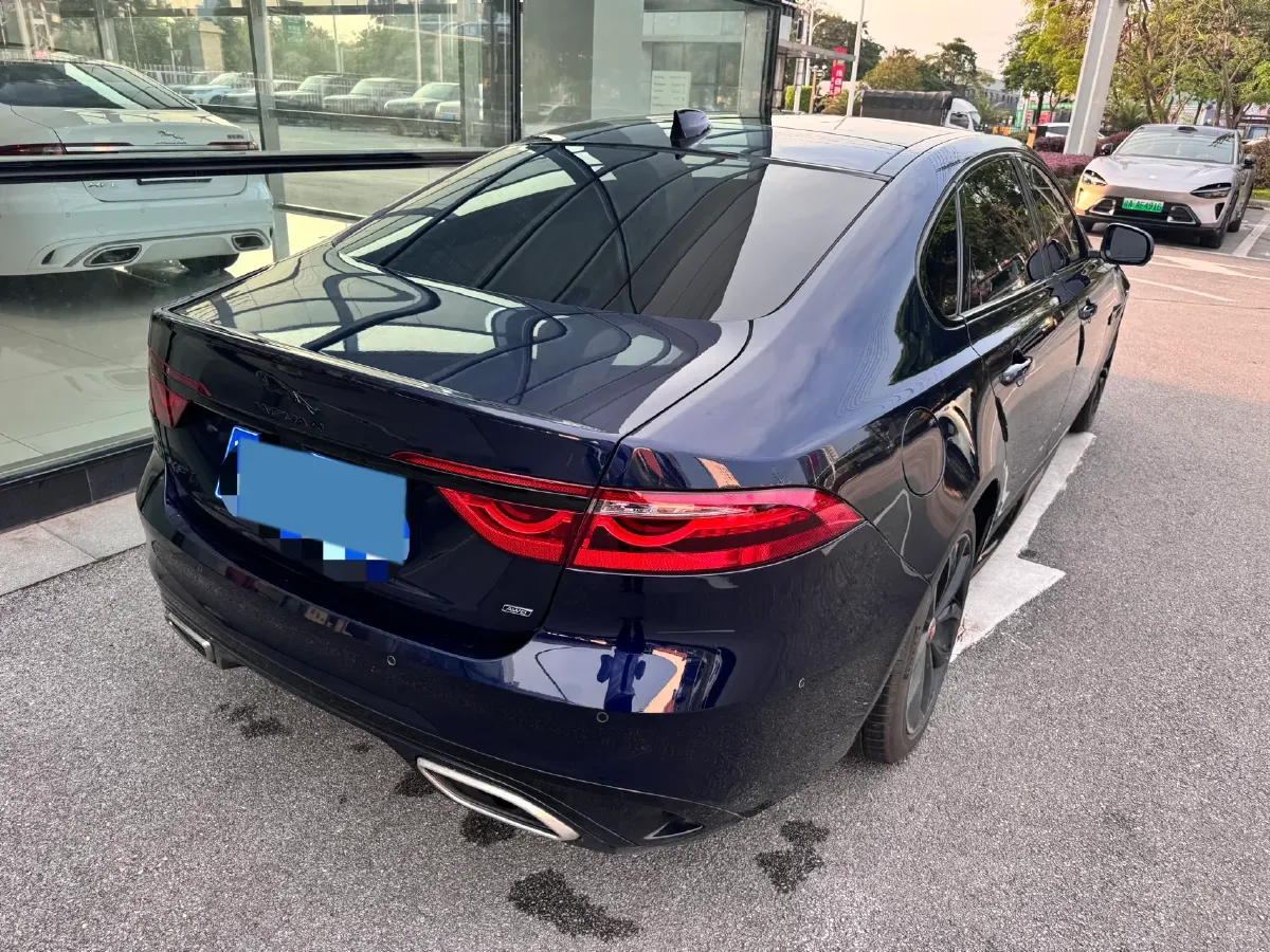 2021 Jaguar XFL 2.0T 250HP L4 8AT,autocango,china used car exporter,china ev exporter,chinese used car exporter,chinese used ev exporter