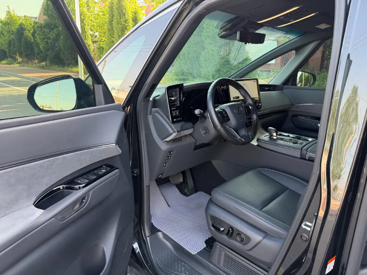 2023 Lexus LM 2.4T 271HP L4 6AT Hybrid,autocango,china used car exporter,china ev exporter,chinese used car exporter,chinese used ev exporter