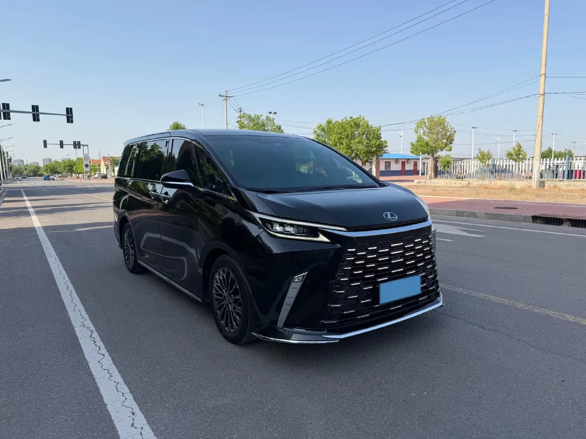 2023 Lexus LM 2.4T 271HP L4 6AT Hybrid,autocango,china used car exporter,china ev exporter,chinese used car exporter,chinese used ev exporter