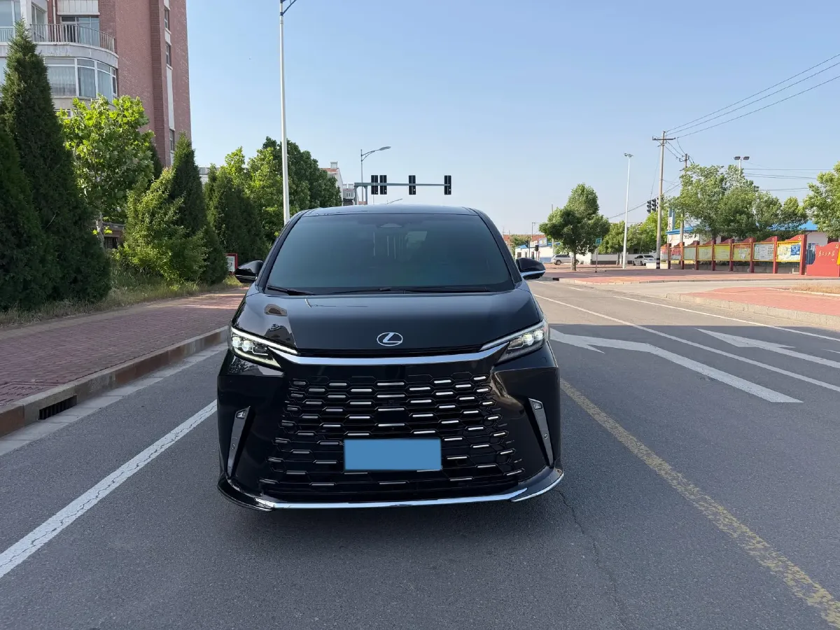 2023 Lexus LM 2.4T 271HP L4 6AT Hybrid,autocango,china used car exporter,china ev exporter,chinese used car exporter,chinese used ev exporter