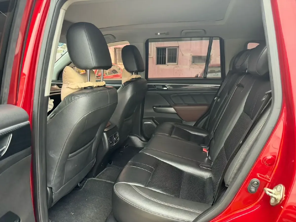 2017 GAC Trumpchi GS7 2.0T 201HP L4 6AT,autocango,china used car exporter,china ev exporter,chinese used car exporter,chinese used ev exporter