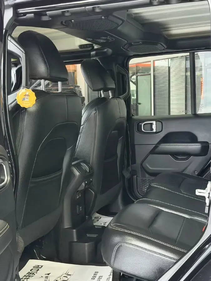 2019 Jeep Wrangler 2.0T 266HP L4 8AT,autocango,china used car exporter,china ev exporter,chinese used car exporter,chinese used ev exporter