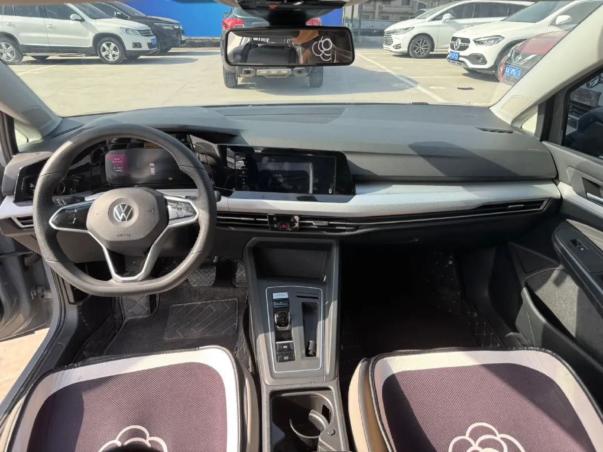 2023 Volkswagen Golf 1.4T 150HP L4 7DCT,autocango,china used car exporter,china ev exporter,chinese used car exporter,chinese used ev exporter