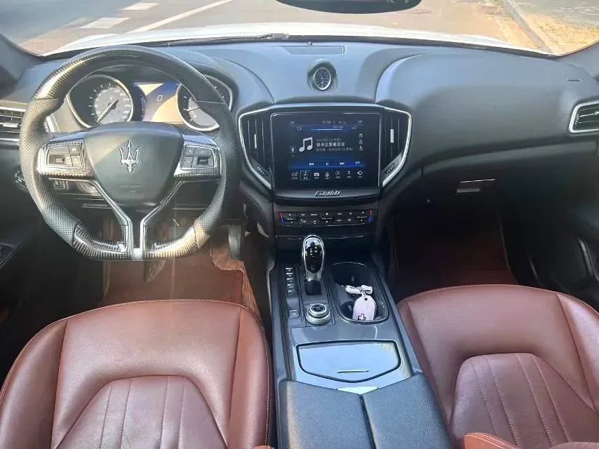 2018 Maserati Ghibli 3.0T 350HP V6 8AT,autocango,china used car exporter,china ev exporter,chinese used car exporter,chinese used ev exporter