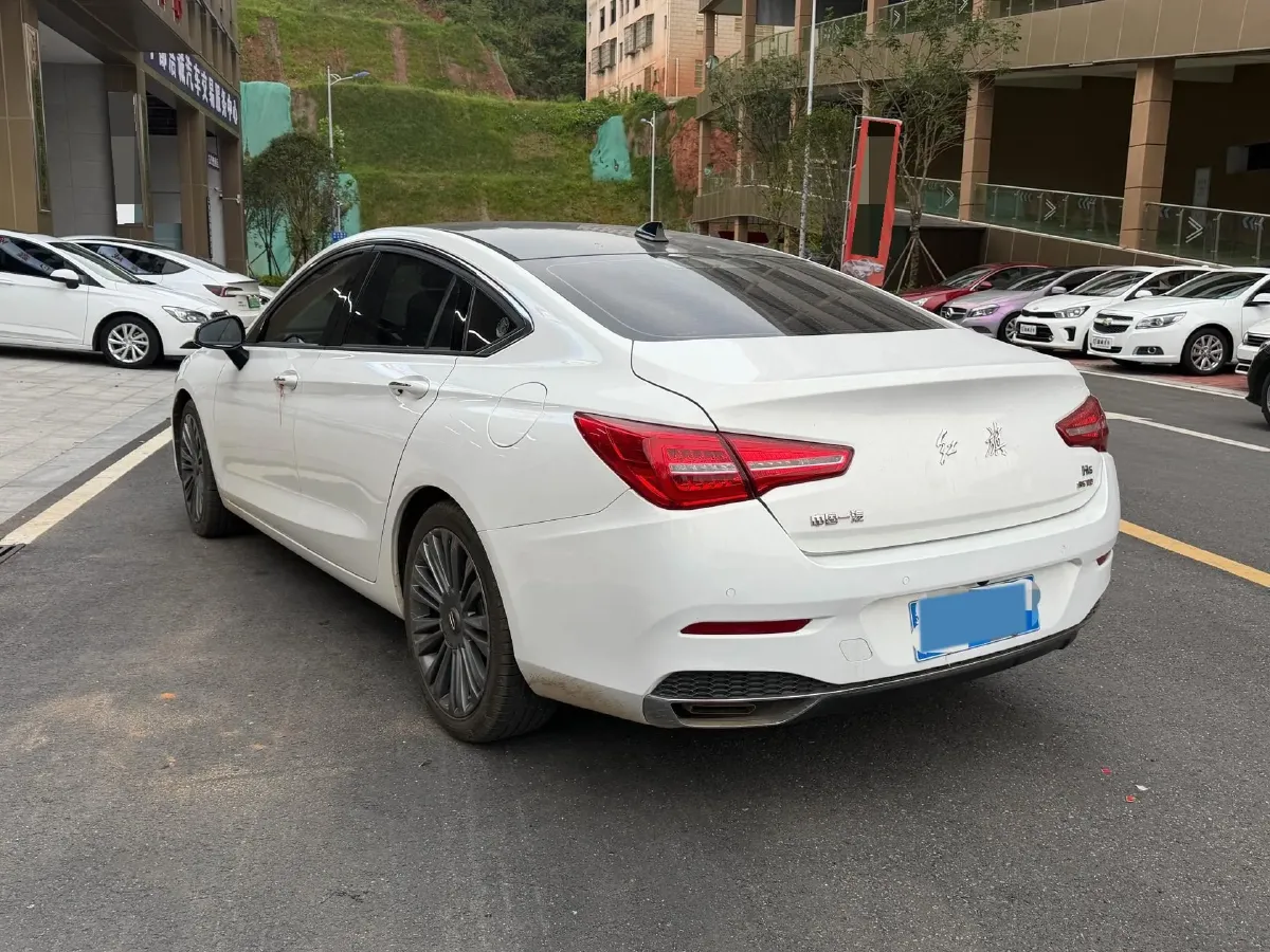 2020 HongQi H5 1.8T 197HP L4 6AT,autocango,china used car exporter,china ev exporter,chinese used car exporter,chinese used ev exporter