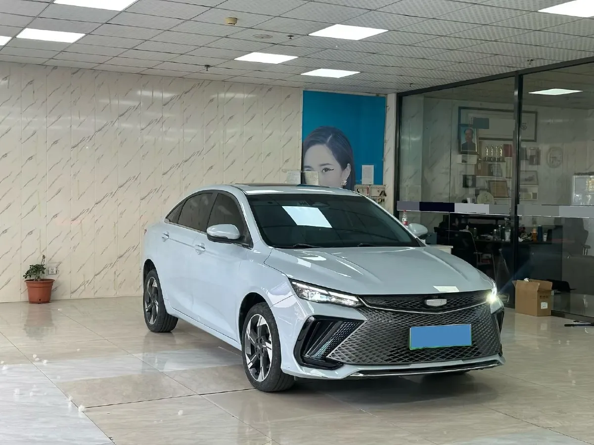 2022 Geely Emgrand L HiP 1.5T 181HP L4 3DHT PHEV 15.5KWH,autocango,china used car exporter,china ev exporter,chinese used car exporter,chinese used ev exporter