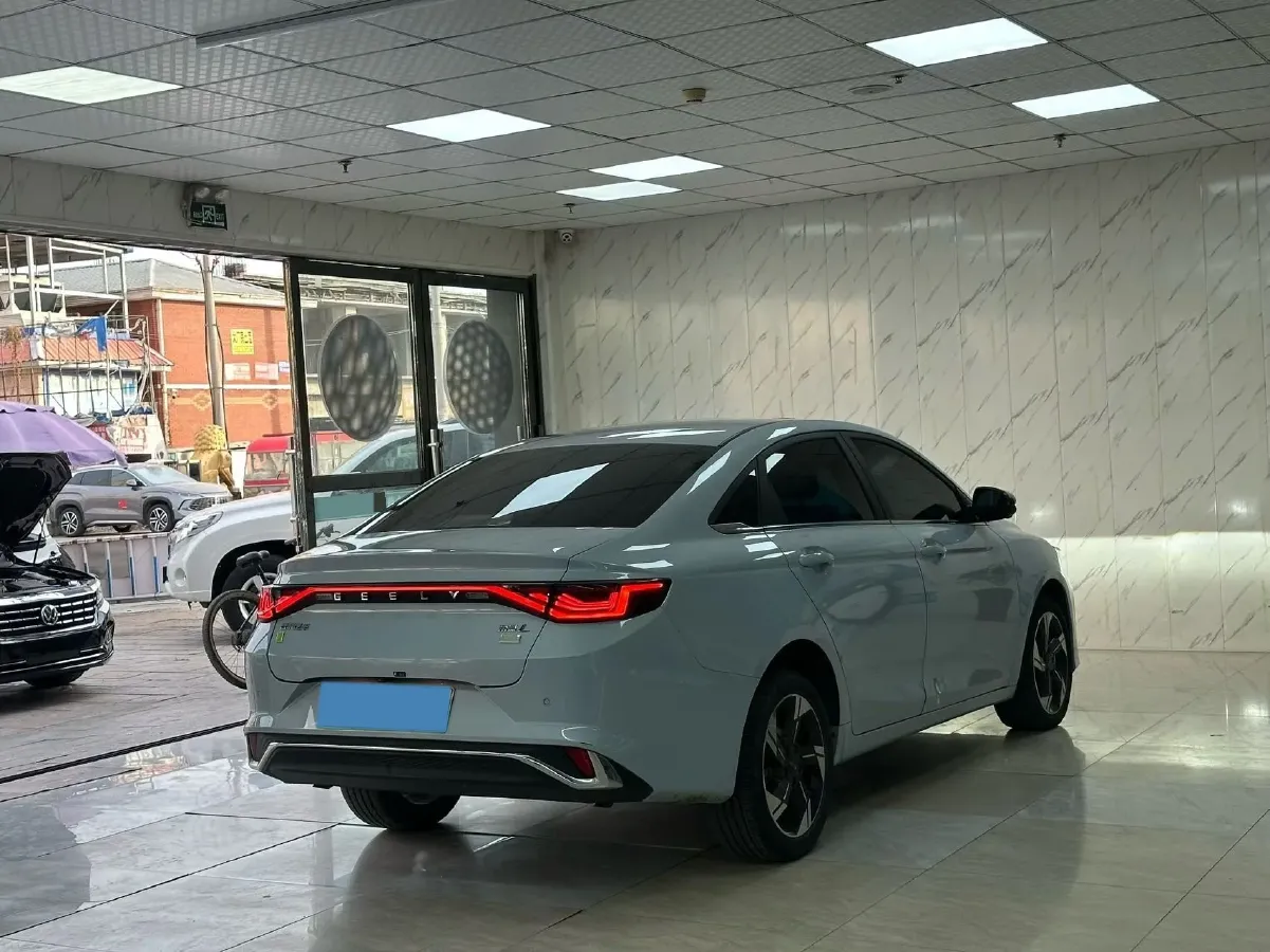 2022 Geely Emgrand L HiP 1.5T 181HP L4 3DHT PHEV 15.5KWH,autocango,china used car exporter,china ev exporter,chinese used car exporter,chinese used ev exporter
