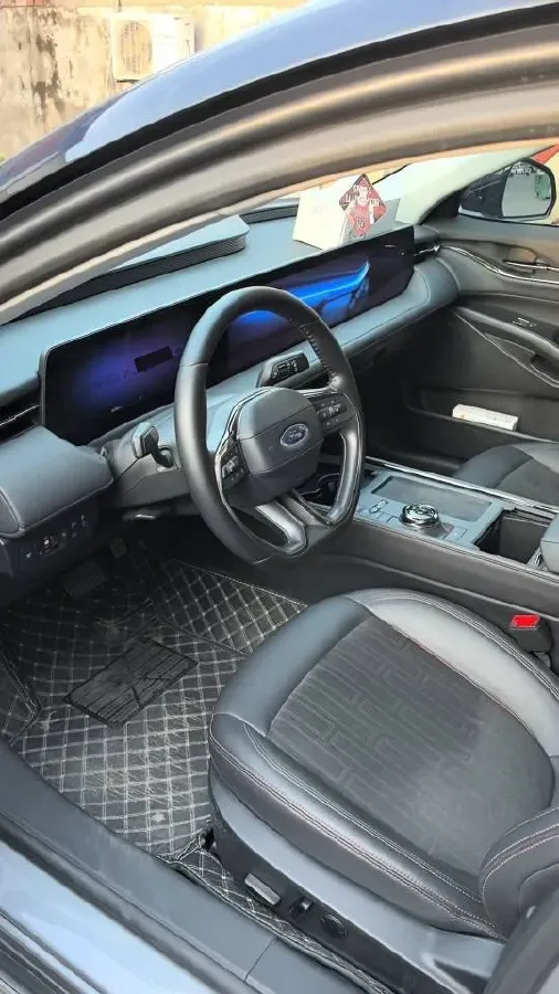 2023 Ford Mondeo 2.0T 254HP L4 8AT,autocango,china used car exporter,china ev exporter,chinese used car exporter,chinese used ev exporter