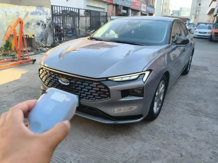 2023 Ford Mondeo 2.0T 254HP L4 8AT,autocango,china used car exporter,china ev exporter,chinese used car exporter,chinese used ev exporter