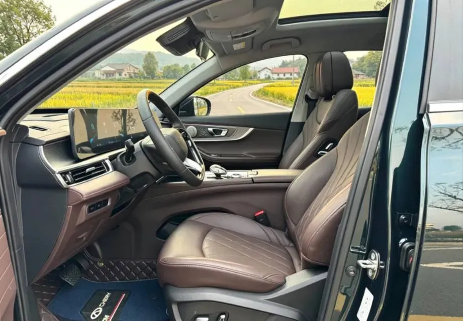 2022 Chery Tiggo 8 PRO 1.6T 197HP L4 7DCT,autocango,china used car exporter,china ev exporter,chinese used car exporter,chinese used ev exporter