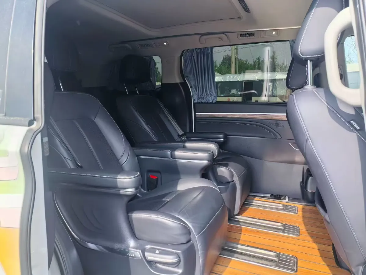 2023 GAC Trumpchi M8 2.0T 252HP L4 8AT,autocango,china used car exporter,china ev exporter,chinese used car exporter,chinese used ev exporter