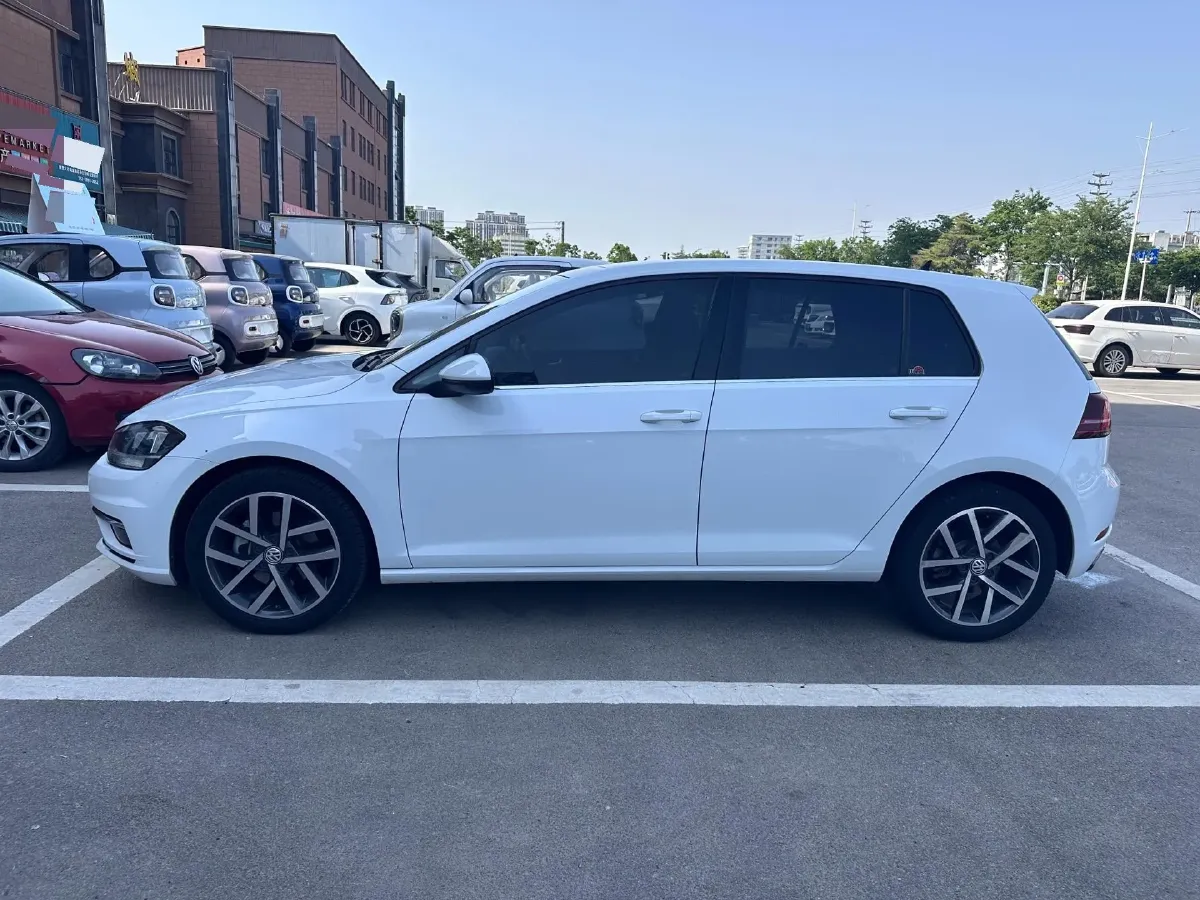 2020 Volkswagen Golf 1.4T 150HP L4 7DCT,autocango,china used car exporter,china ev exporter,chinese used car exporter,chinese used ev exporter