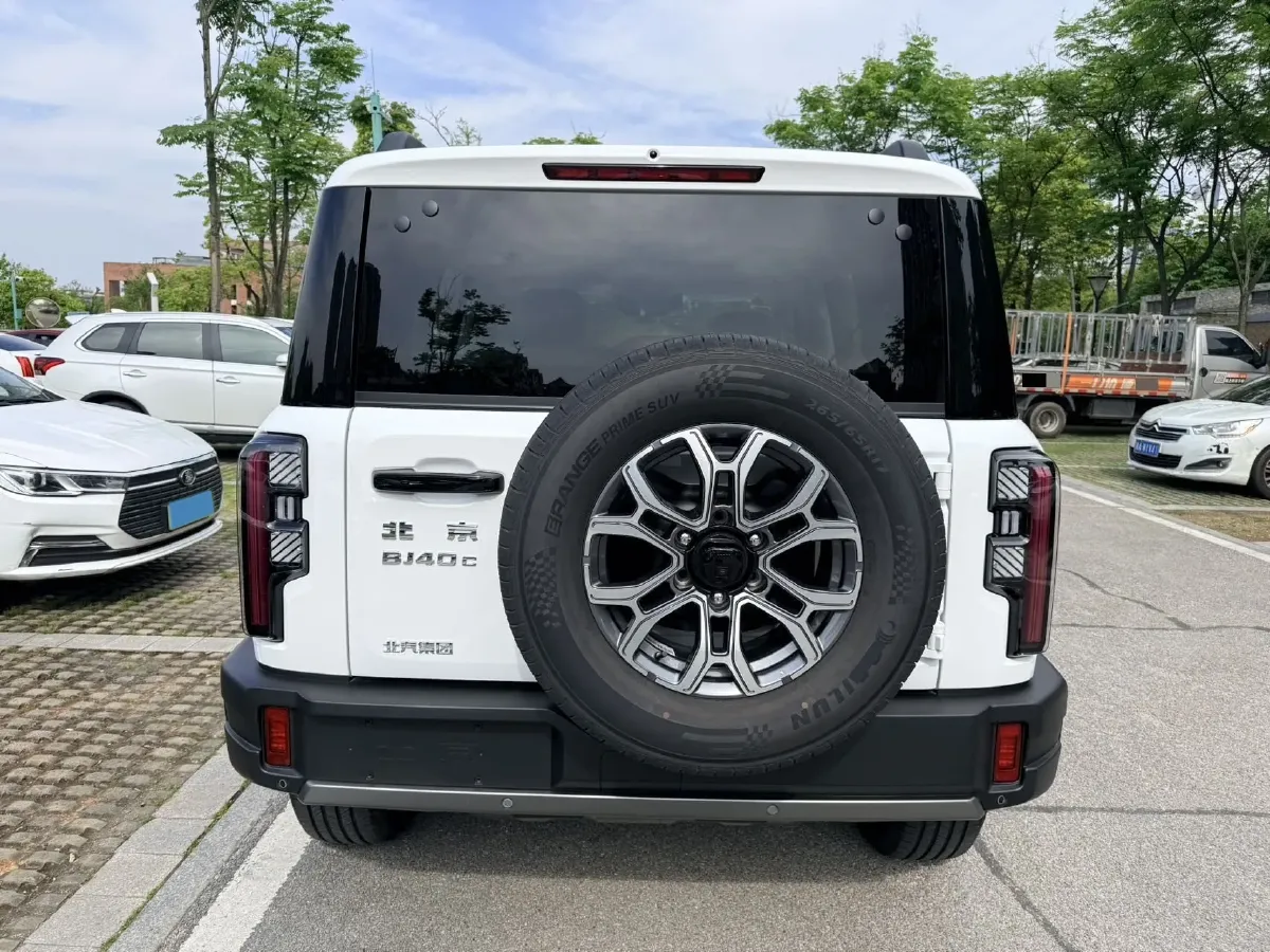 2026 Beijing BJ40 2.0T 245HP L4 8AT,autocango,china used car exporter,china ev exporter,chinese used car exporter,chinese used ev exporter
