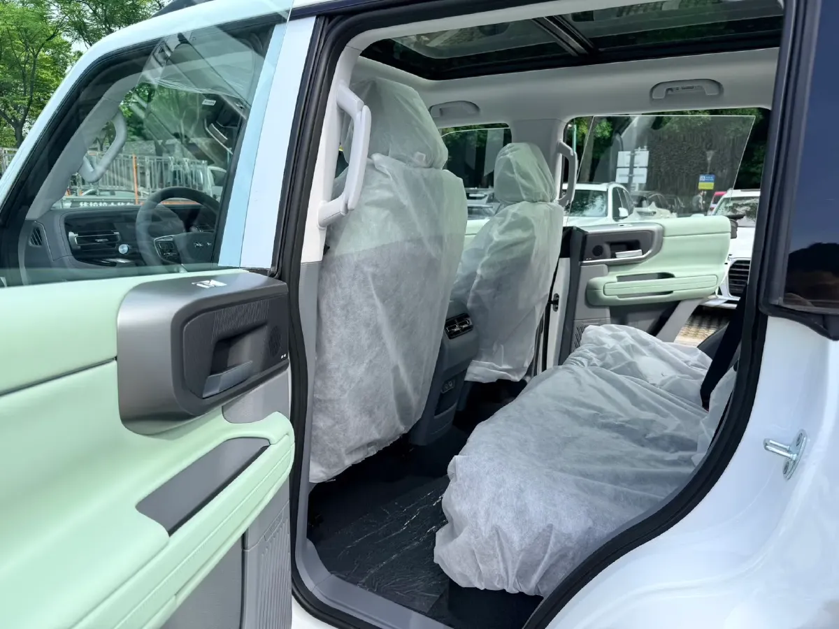 2026 Beijing BJ40 2.0T 245HP L4 8AT,autocango,china used car exporter,china ev exporter,chinese used car exporter,chinese used ev exporter