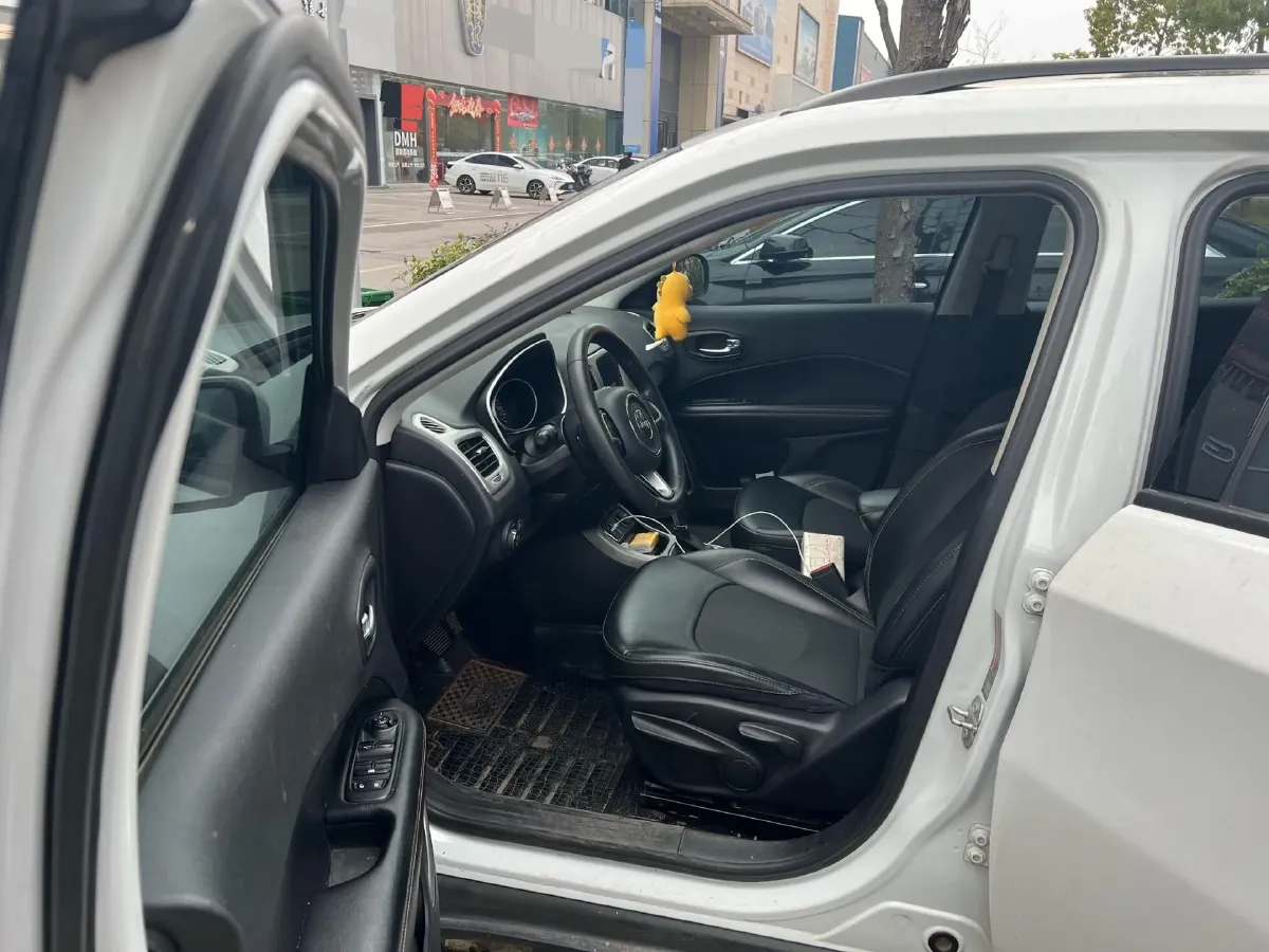 2020 Jeep Compass 1.3T 173HP L4 7DCT,autocango,china used car exporter,china ev exporter,chinese used car exporter,chinese used ev exporter