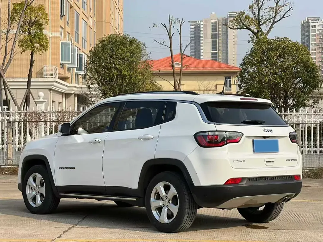 2020 Jeep Compass 1.3T 173HP L4 7DCT,autocango,china used car exporter,china ev exporter,chinese used car exporter,chinese used ev exporter