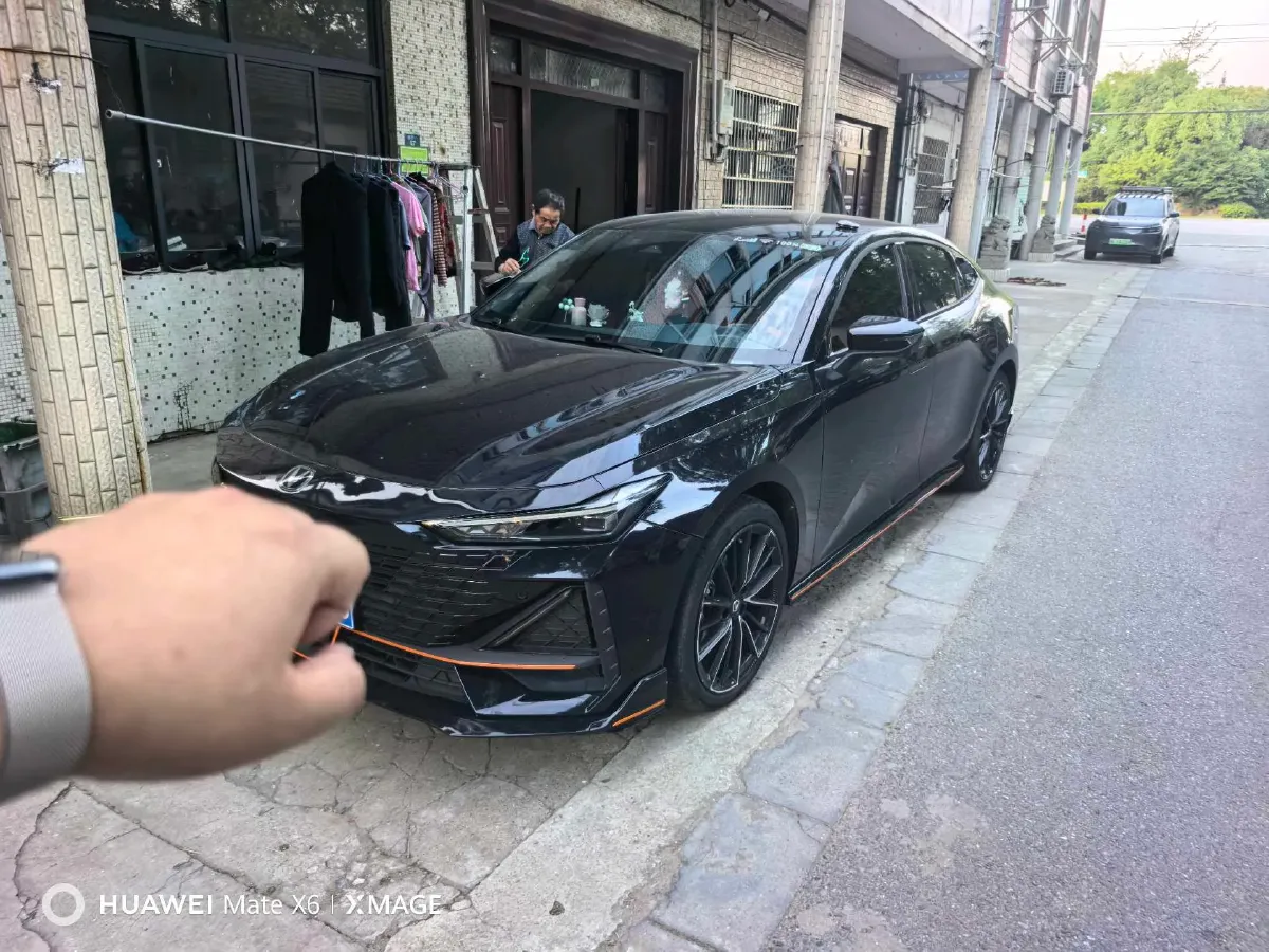 2023 ChangAn UNI-V 1.5T 188HP L4 7DCT,autocango,china used car exporter,china ev exporter,chinese used car exporter,chinese used ev exporter