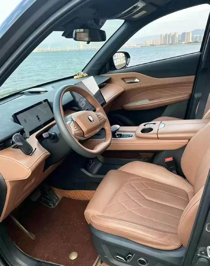 2024 ChangAn UNI-Z 1.5L 98HP L4 E-CVT PHEV 18.4KWH,autocango,china used car exporter,china ev exporter,chinese used car exporter,chinese used ev exporter