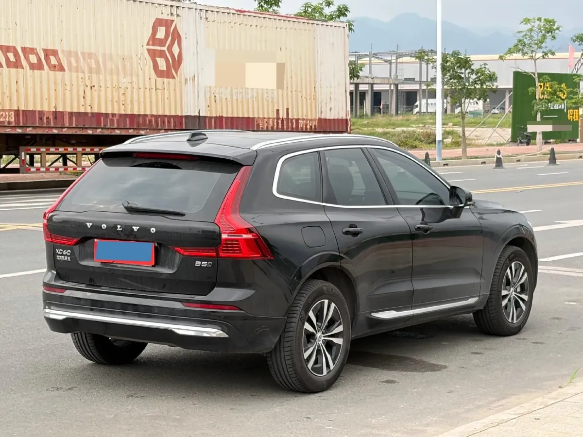 2024 Volvo XC60 2.0T 250HP L4 8AT,autocango,china used car exporter,china ev exporter,chinese used car exporter,chinese used ev exporter