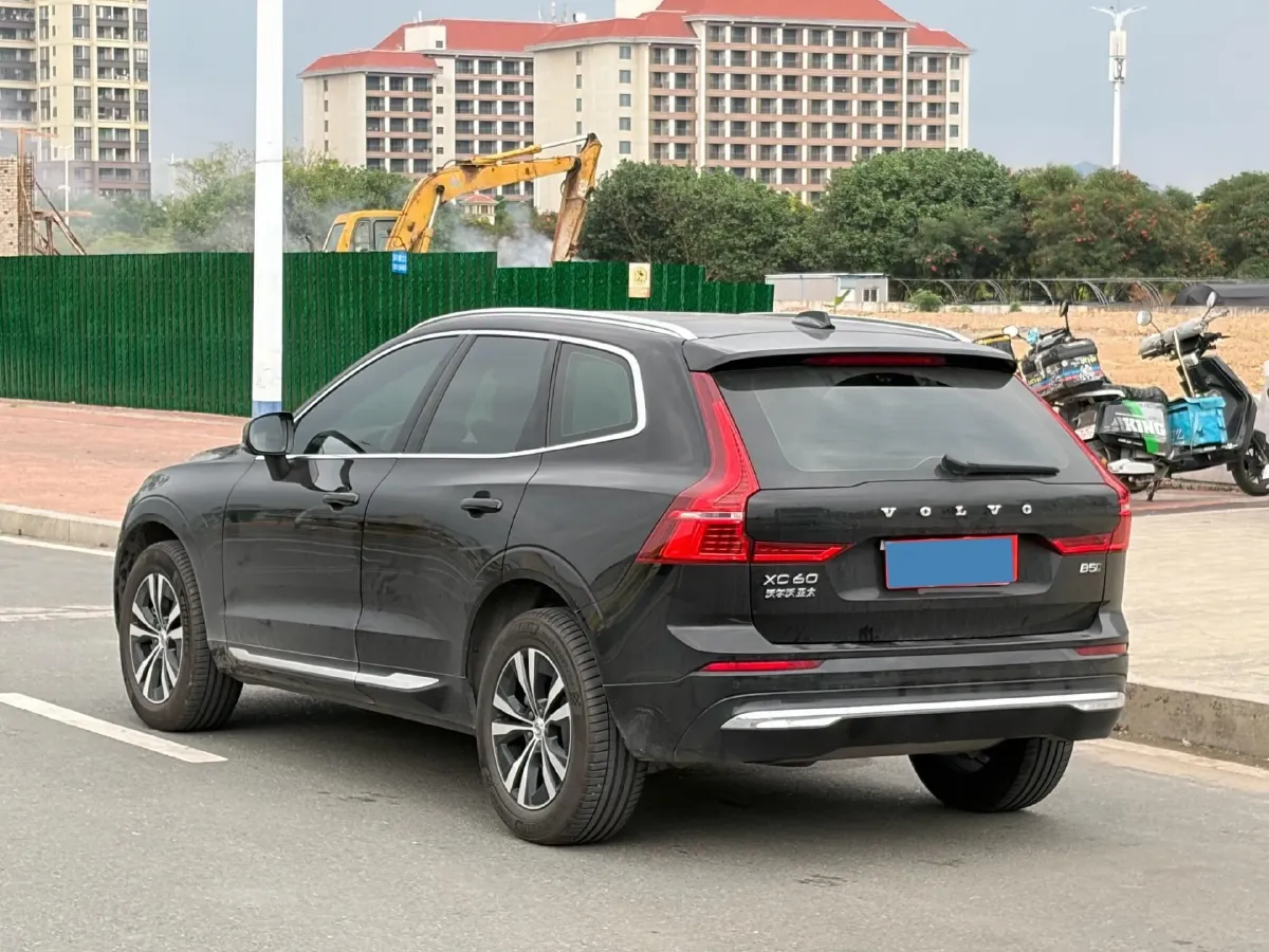 2024 Volvo XC60 2.0T 250HP L4 8AT,autocango,china used car exporter,china ev exporter,chinese used car exporter,chinese used ev exporter